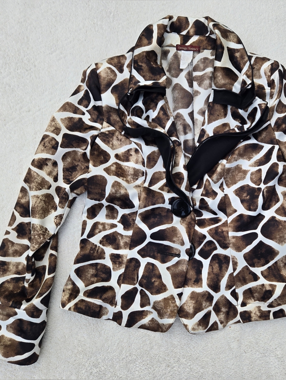 Vintage Design Today’s Song & Sung Posable Wire Double Collar Giraffe Jacket M